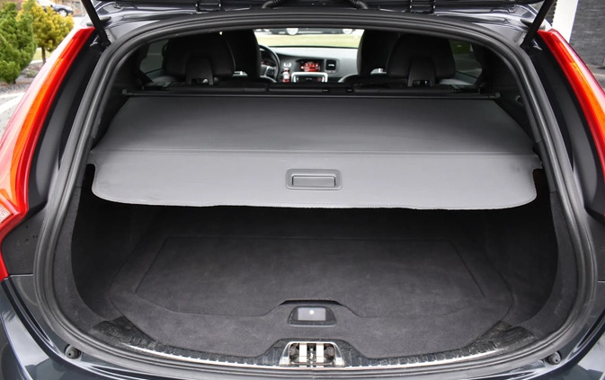 Volvo V60 Cross Country cena 79900 przebieg: 210000, rok produkcji 2017 z Prószków małe 781